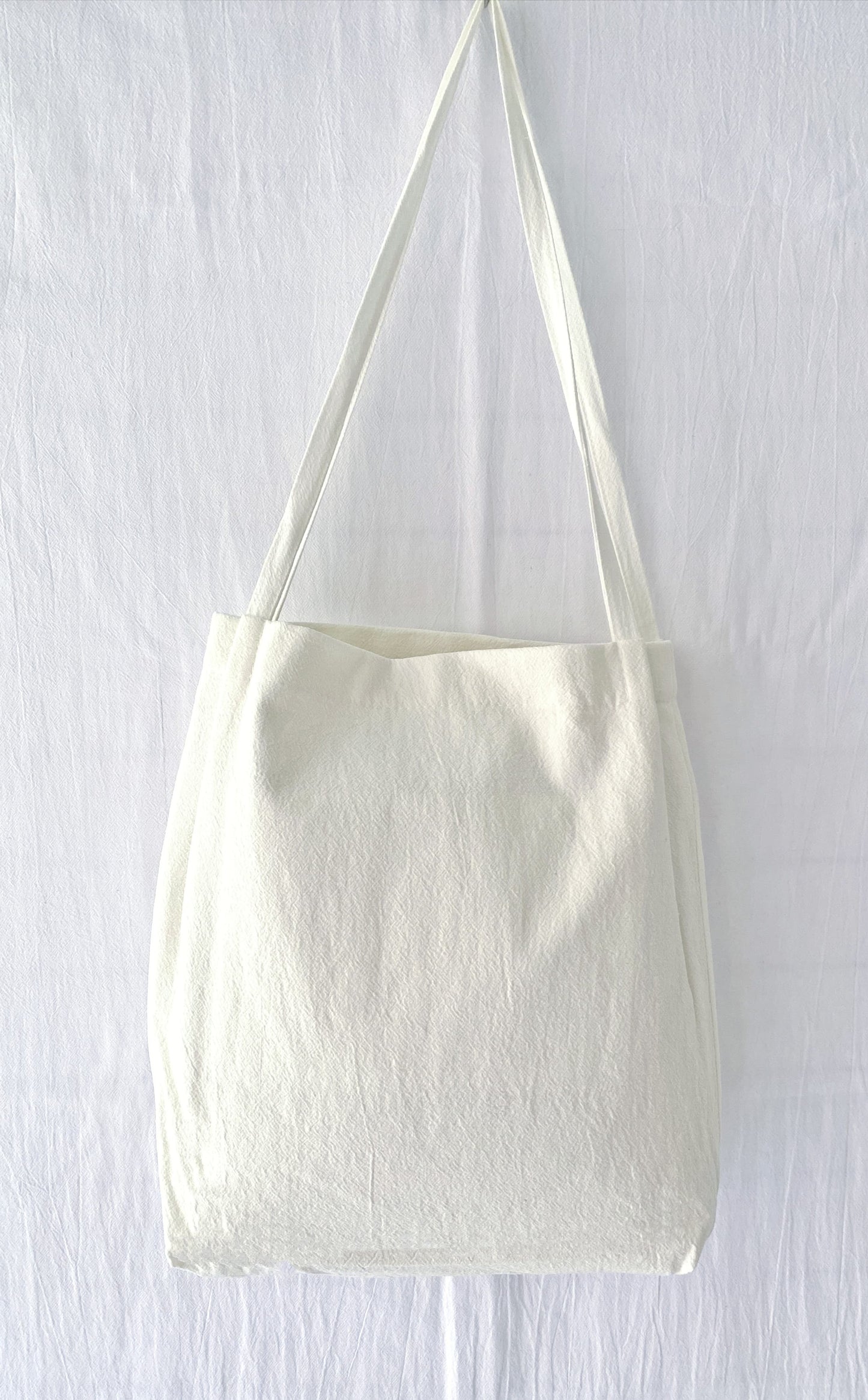 chic-floral-tote-bag-for-sustainable-gift-giving