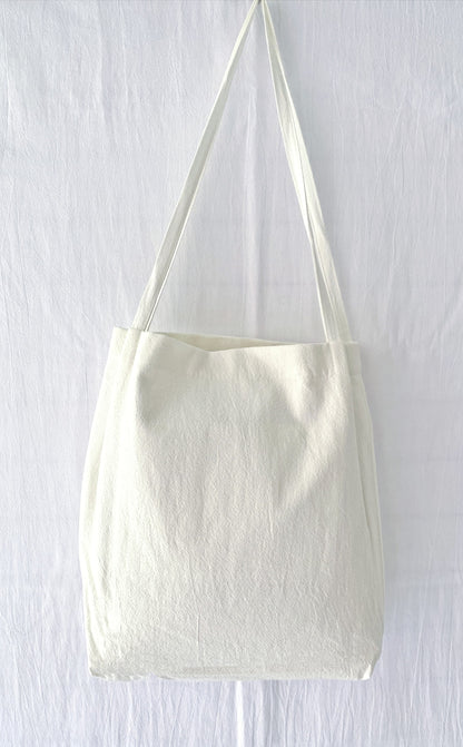 chic-floral-tote-bag-for-sustainable-gift-giving