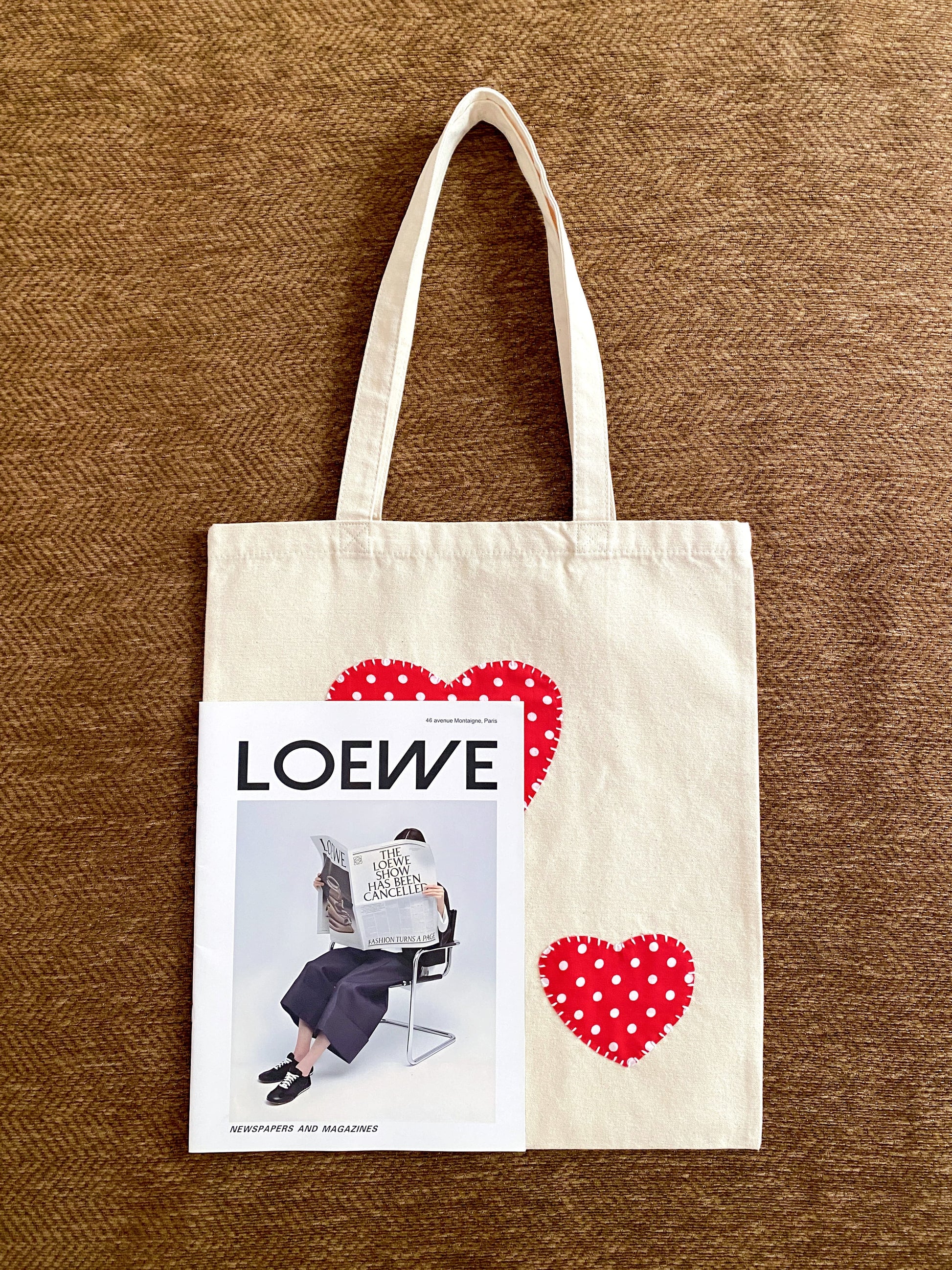 Canvas shoulder bag with original heart patchwork design