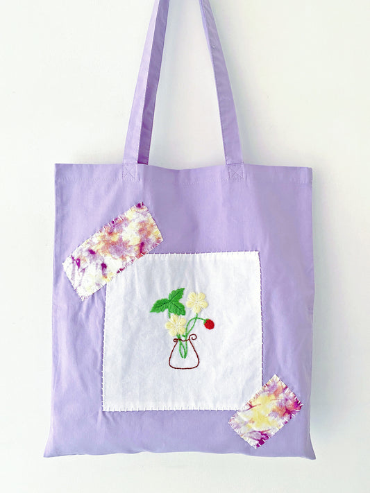 Creative style purple tote, perfect for a slow living lifestyle