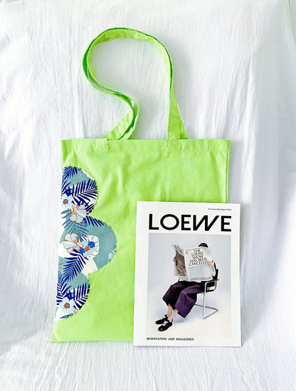 Stylish hand-sewn tote bag for minimalist wardrobe