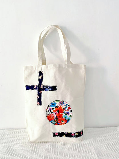 Daily-use tote bag photographed during a casual outing