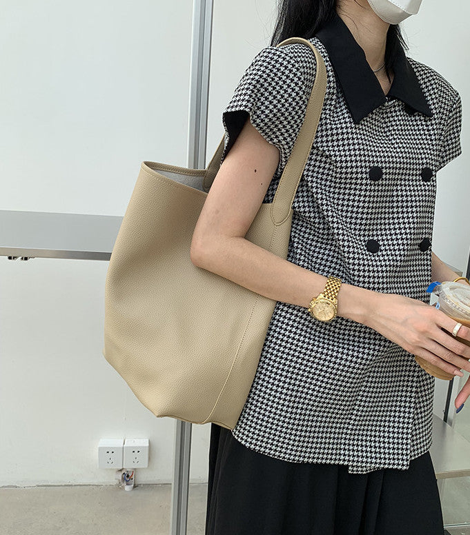 Women's leather drawstring bag for casual wear