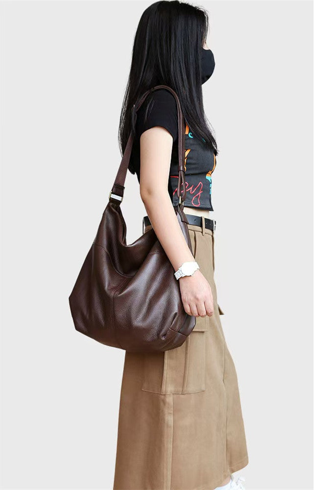 Women’s Soft Leather Shoulder Bag with Large Capacity for Daily Use