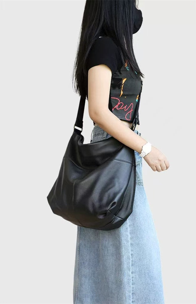 Women’s Large Capacity Soft Leather Shoulder Bag for Work and Travel