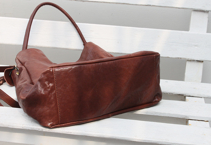 Bespoke Leather Tote Bag with Premium Hardware Accents