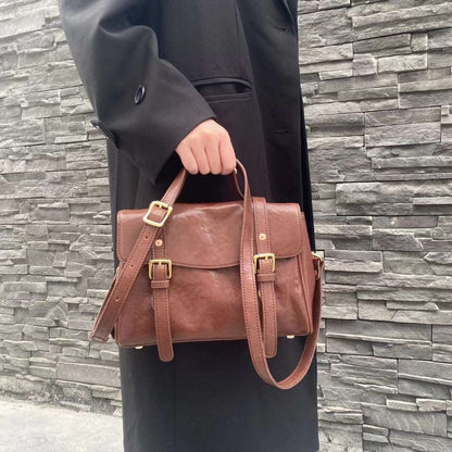 Chic Leather Handbag with Adjustable Crossbody Strap