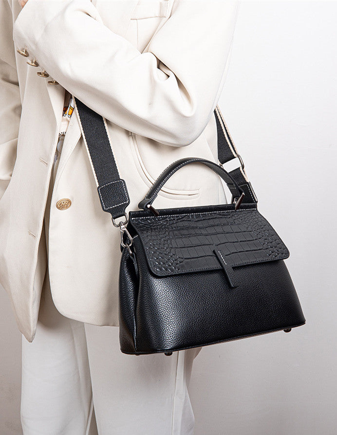 High-Quality Women's Stylish Leather Laptop Handbag Messenger Crossbody woyaza