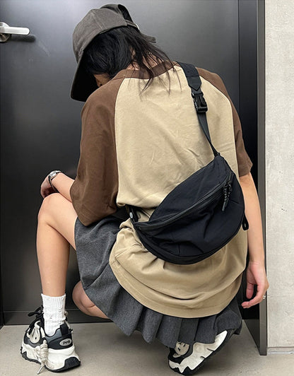 Unisex crossbody bag for everyday essentials