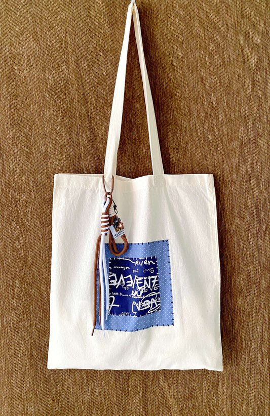 lightweight cotton tote bag for daily errands and short trips