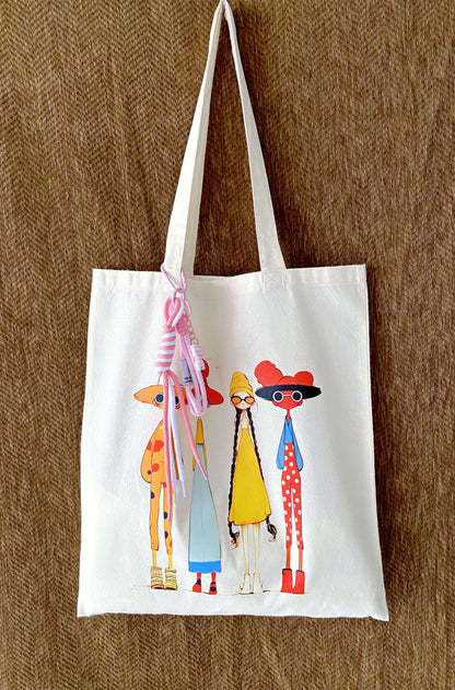 lightweight cotton shoulder bag that feels easy to carry through daily errands