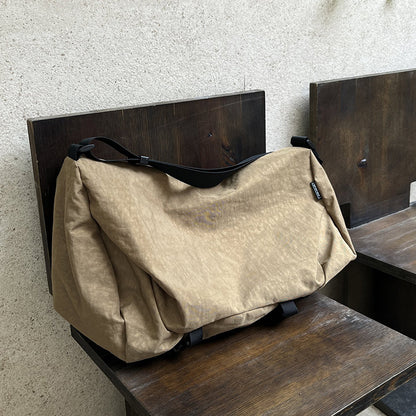 Women's roomy shoulder bag for holiday travel