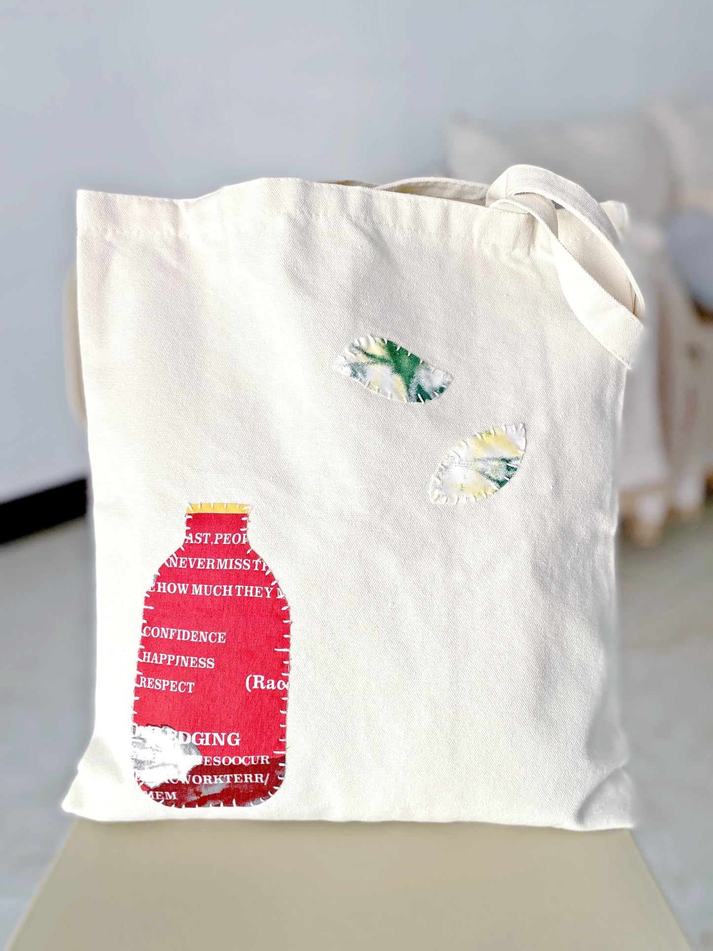 Practical and chic Christmas gift for lovers of unique textile arts.