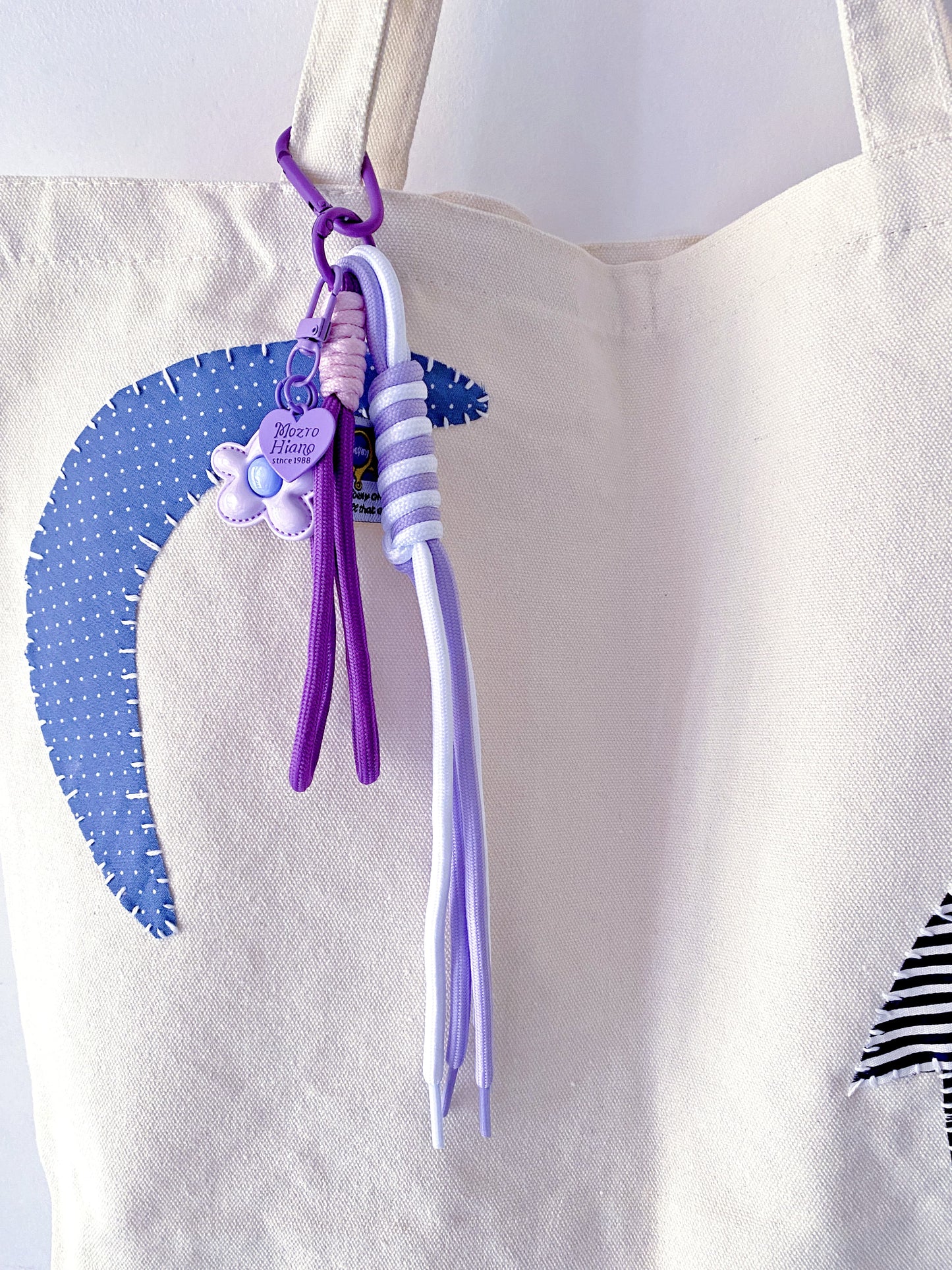 Large capacity tote that feels like a soft hug rather than a stiff accessory.