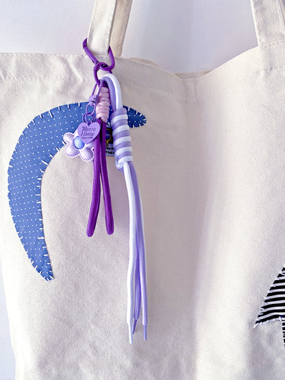 Large capacity tote that feels like a soft hug rather than a stiff accessory.