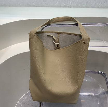 Large leather shoulder purse for casual outings