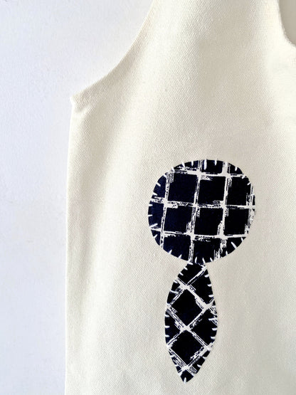 Artistic tote for creative lifestyle lovers