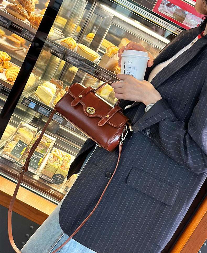 Sophisticated Women's Handbag woyaza