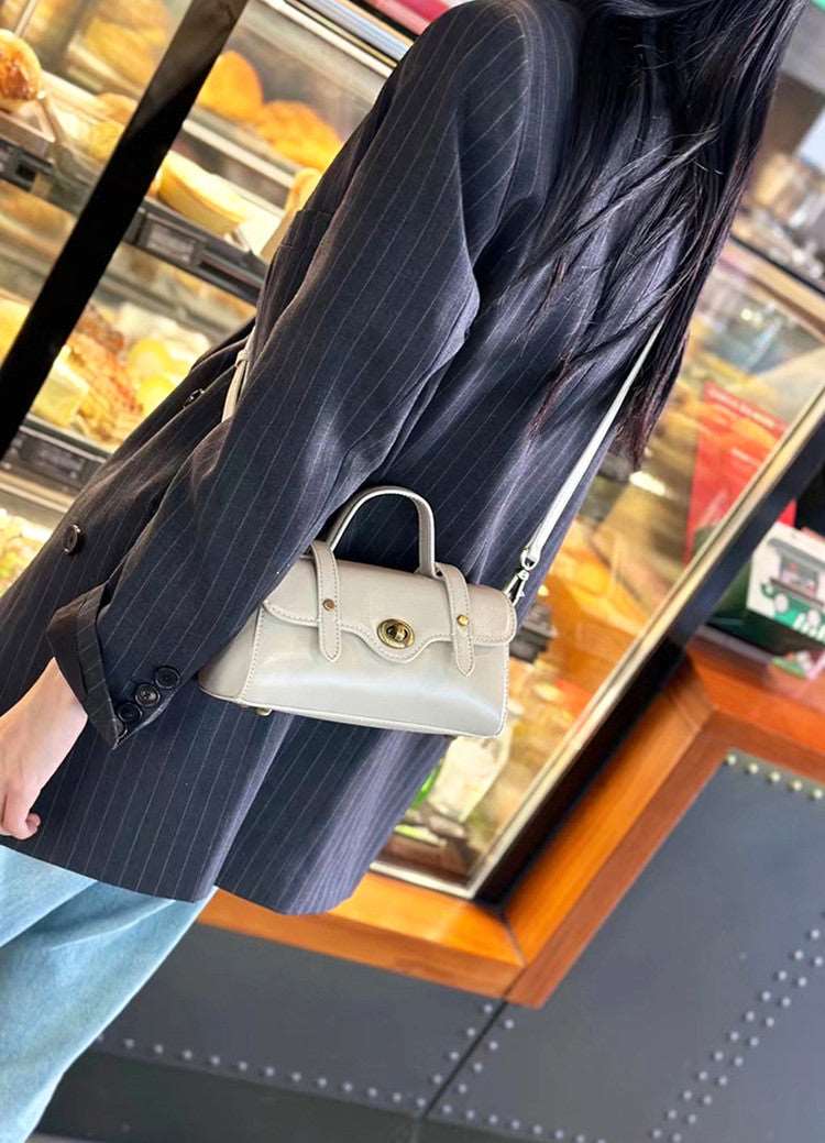 Exquisite Leather Crossbody Purse woyaza