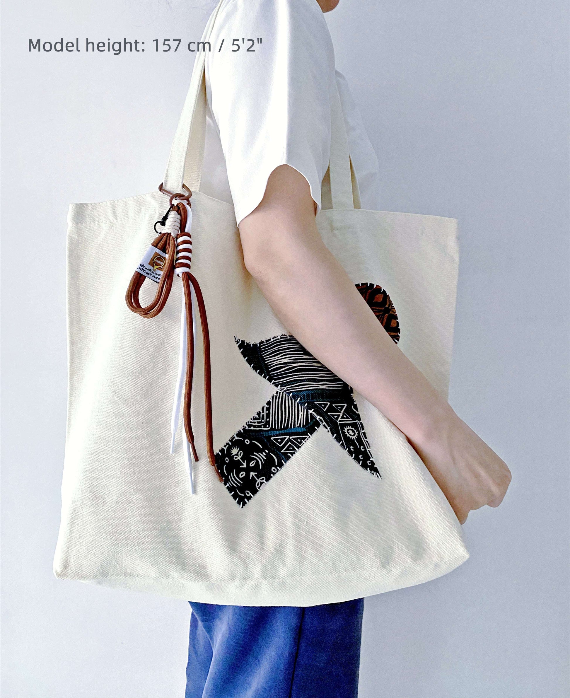relaxed shoulder tote for effortless daily styling