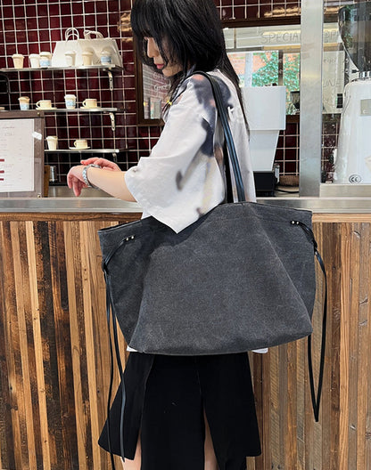 Roomy shoulder tote for weekend day trips