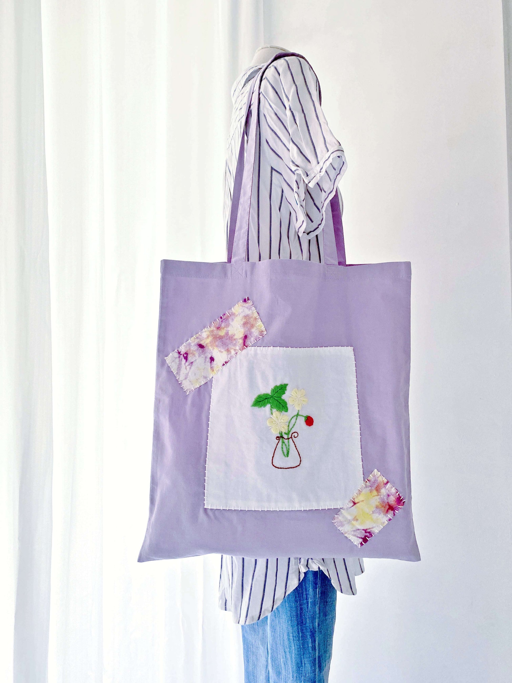 Birthday present idea: purple cotton tote with DIY-inspired floral art