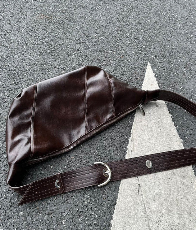 Crossbody bag for short trips and day outings