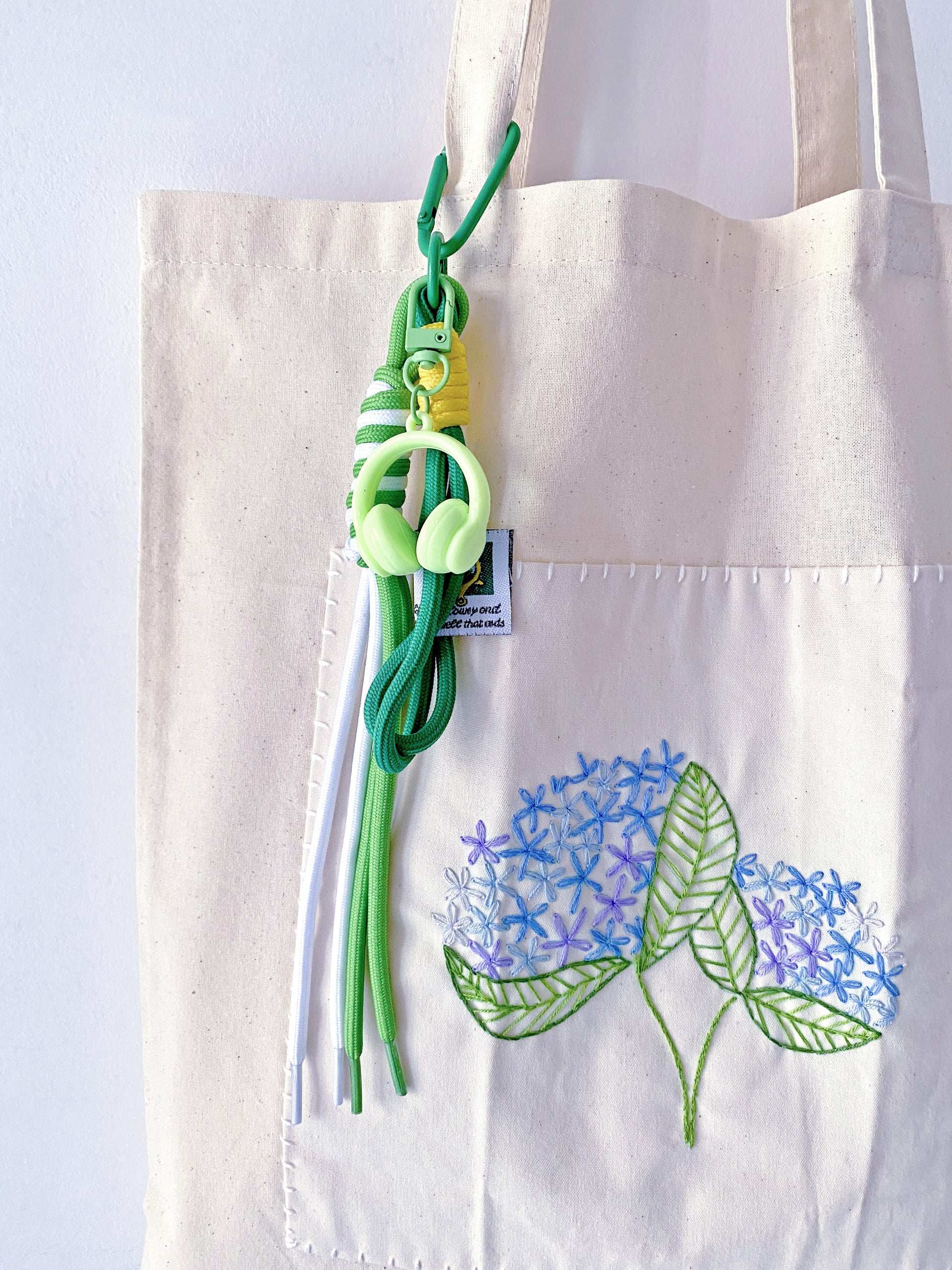A meaningful gift for teachers or mothers who value handcrafts