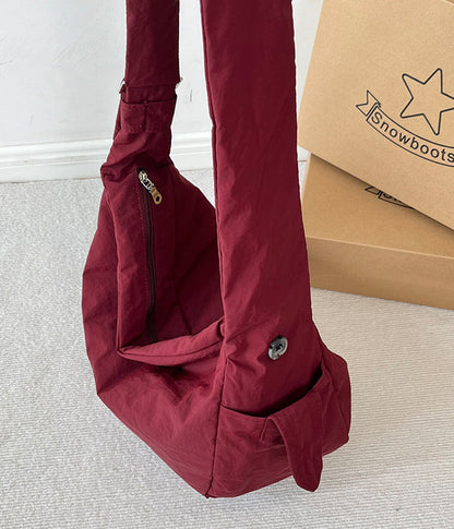 Roomy half moon bag for everyday essentials