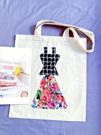 This bag is often selected as a meaningful gift for friends who appreciate texture, calm colors, and objects that feel human