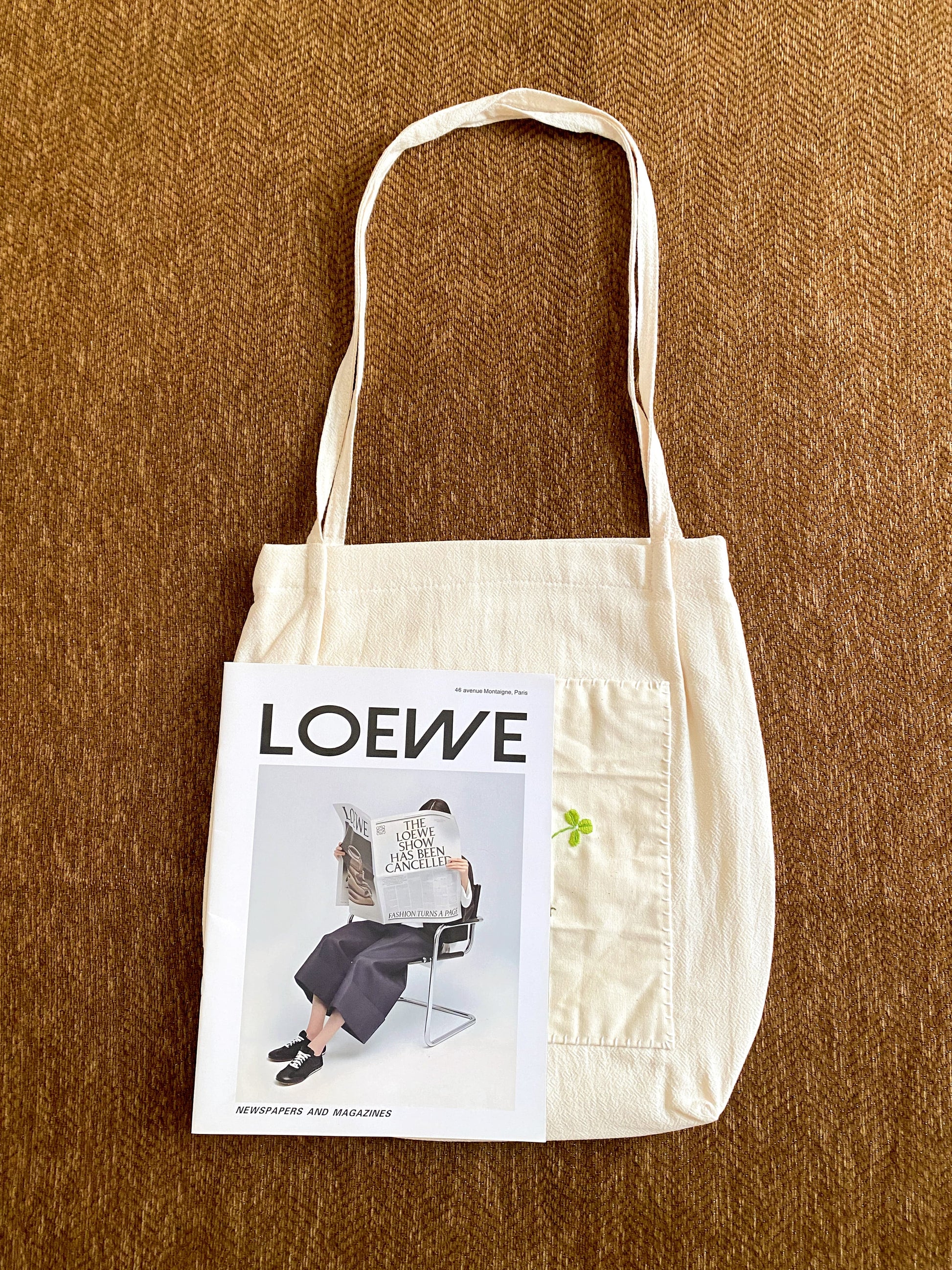Embroidered floral canvas bag for women who love simple designs