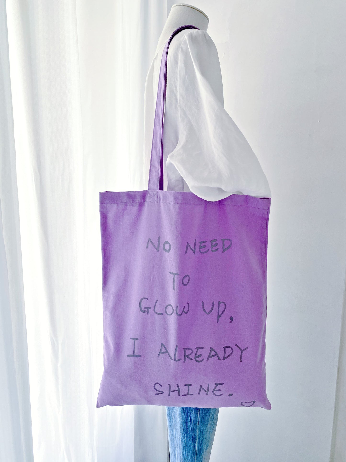 sustainable purple tote for conscious consumers