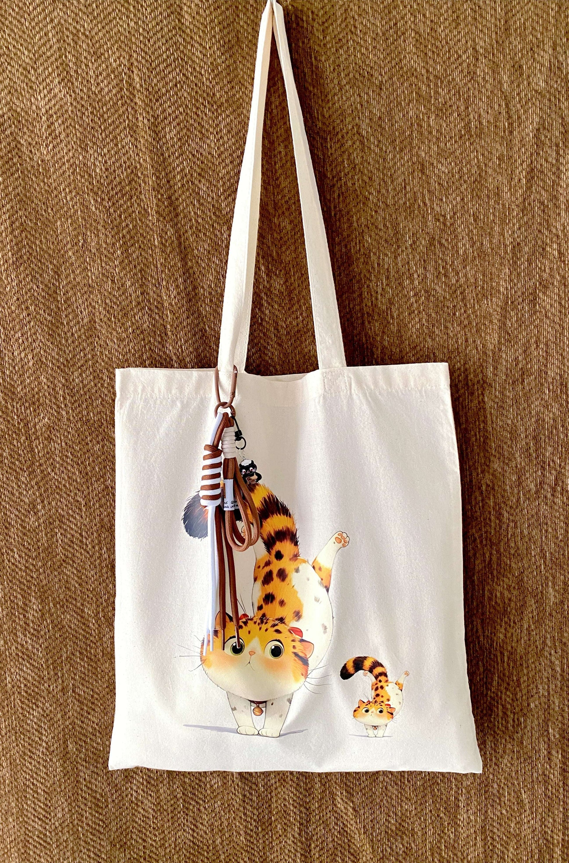 natural fabric shoulder bag that blends into a slow and simple lifestyle