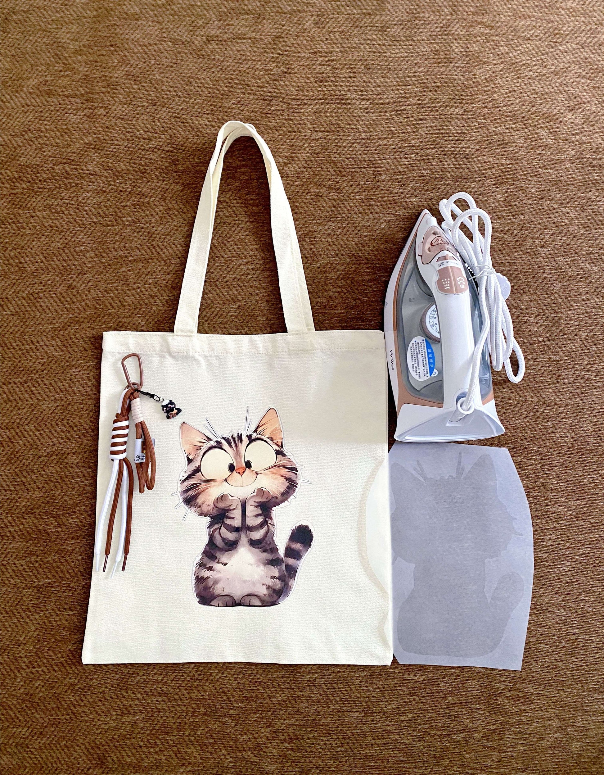 casual tote bag that feels easy to bring anywhere