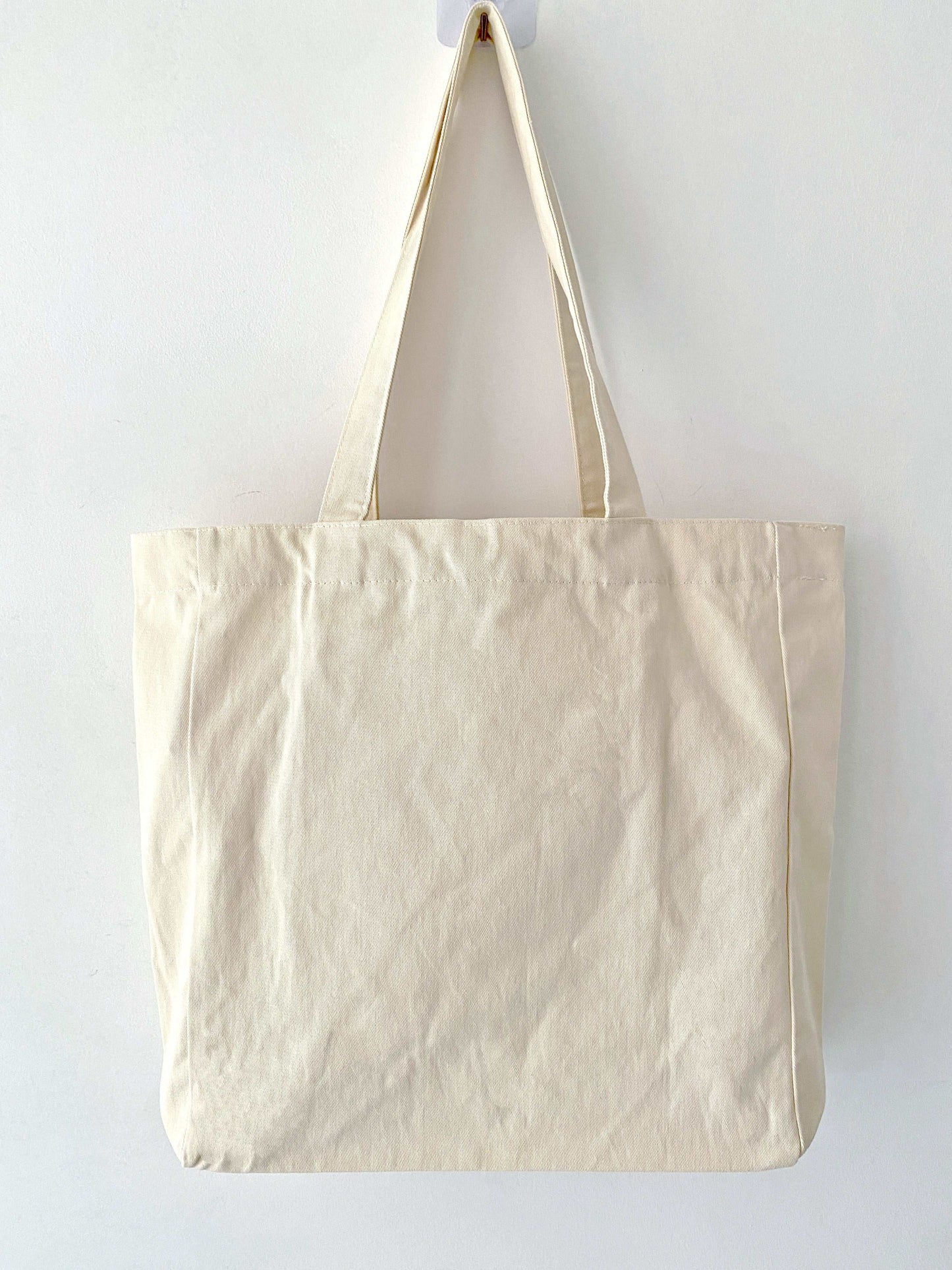 eco-conscious bag perfect for grocery shopping without using plastic