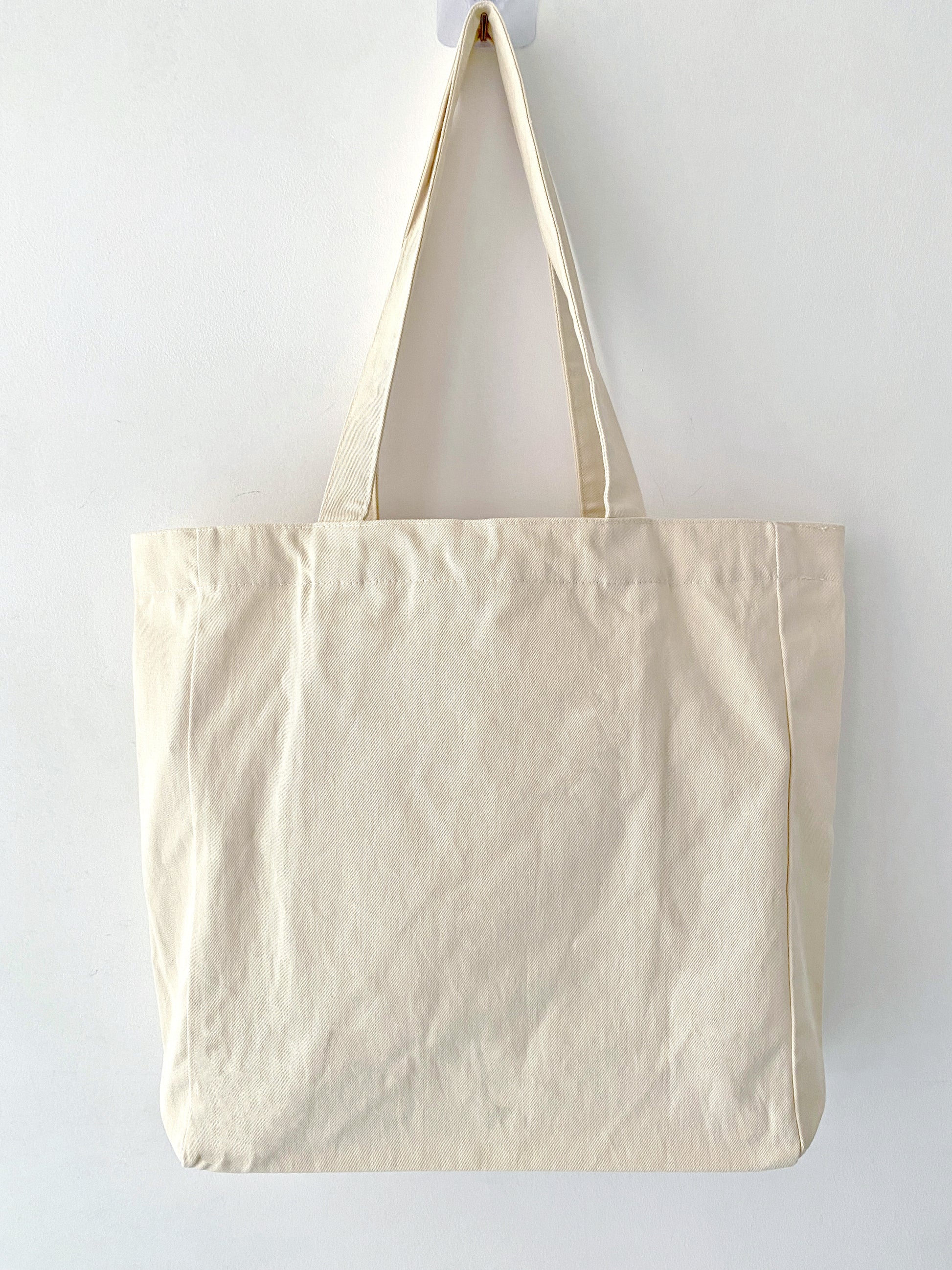 eco-conscious bag perfect for grocery shopping without using plastic
