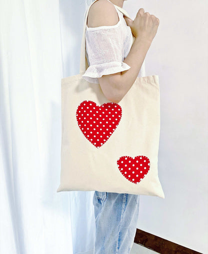 This bag is the answer for those who prioritize tactile comfort over rigid form.