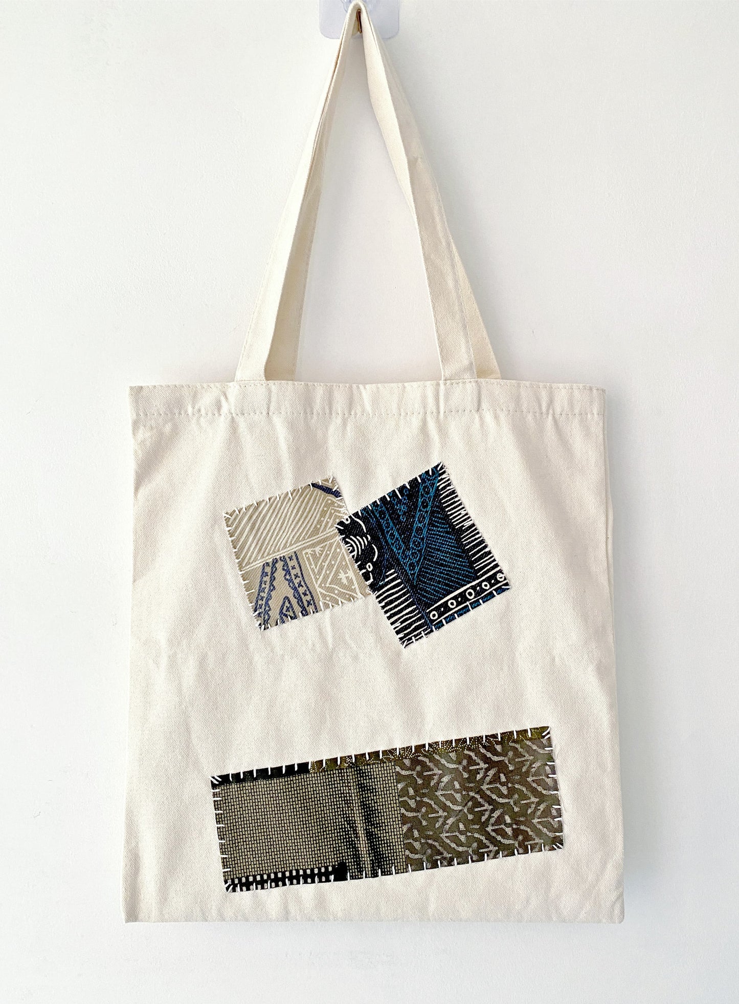 Quiet luxury aesthetic without the carbon footprint of leather goods.