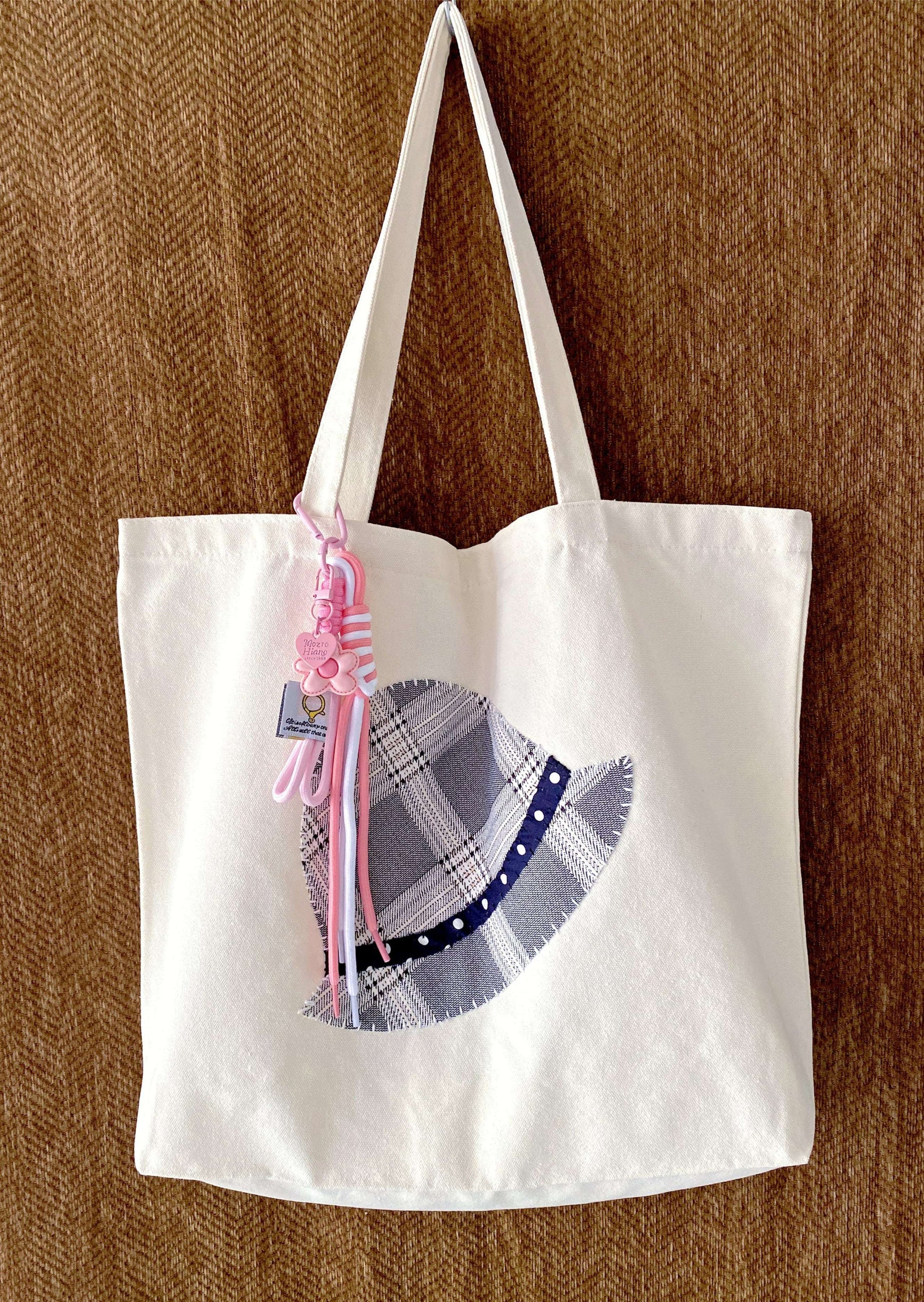 simple canvas tote bag for users who prefer non branded items