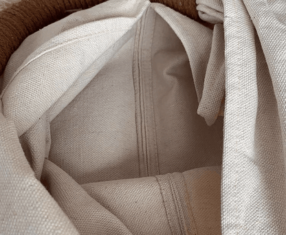 Looking for a gift that’s both meaningful and eco-friendly? This hand-embroidered floral tote, made from sustainable cotton canvas, is a thoughtful choice for the eco-conscious individual.