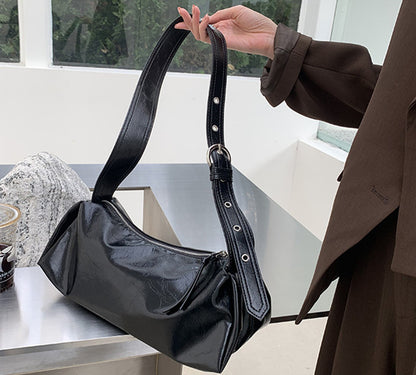 Small crossbody purse for outdoor strolls
