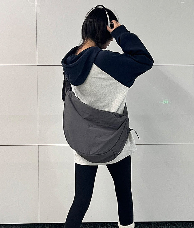 Casual crossbody shoulder bag for running errands