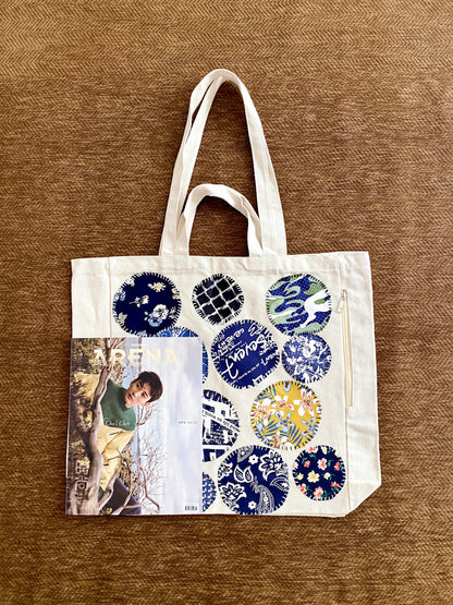 Sustainable shoulder tote chosen as a graduation gift for someone starting a new chapter