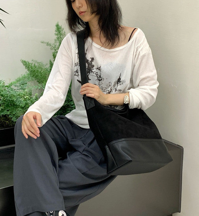 Large bucket style bag for grocery runs