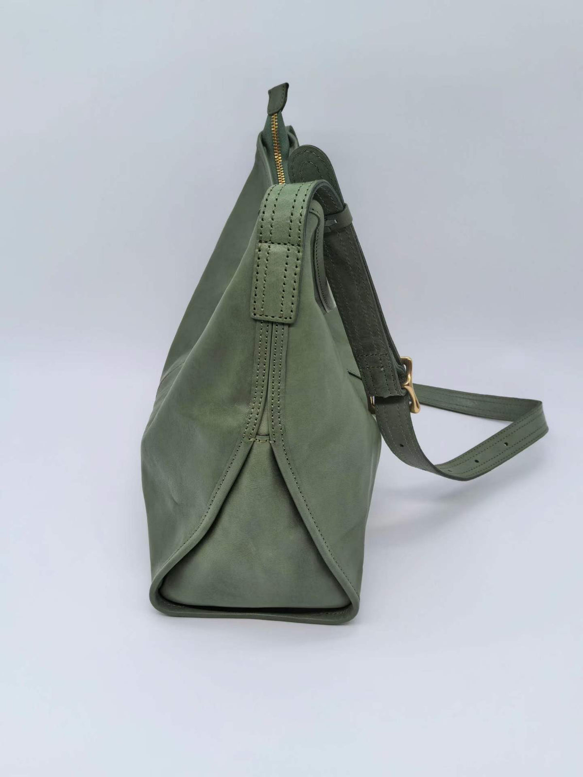 leather hobo purse with a zip closure for everyday essentials