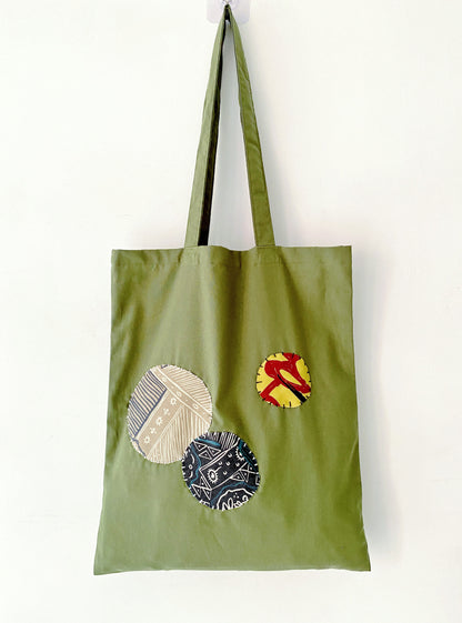 Eco-friendly bag, ideal birthday gift for art lovers.