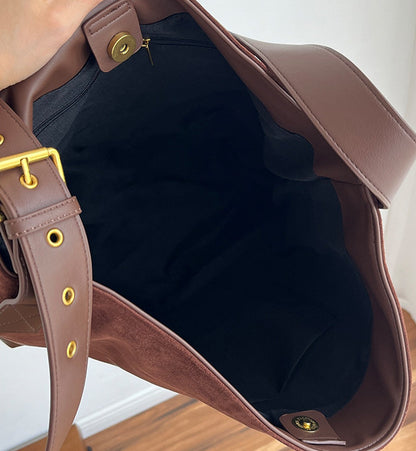 Roomy PU bag for relaxed everyday plans