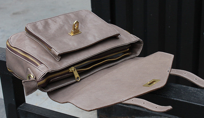 Customizable Retro Leather Handbag