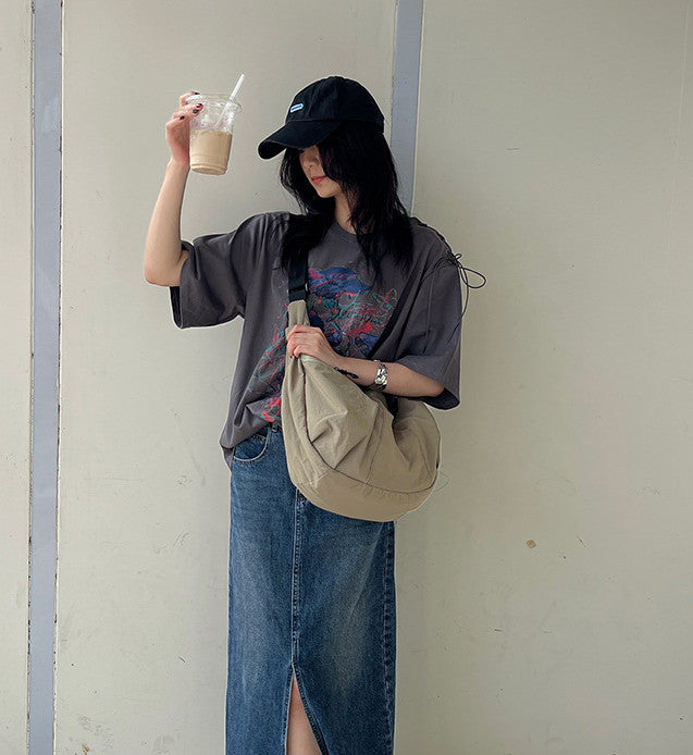 Roomy shoulder bag for relaxed weekend outings