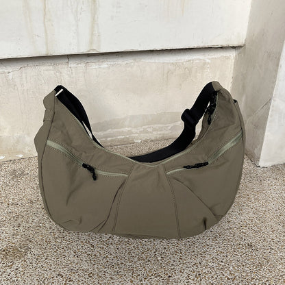 Women's shoulder bag for casual sightseeing trips